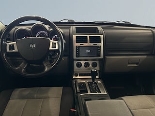 Dodge Nitro 3.7 V6 AWD S&V-hjul/Psens/Navi/Sätesvärm/Bluetooth