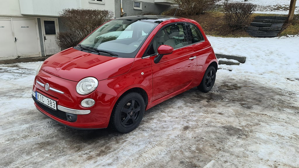 Fiat 500 1.2 8V Lounge Glastak Motorvärmare