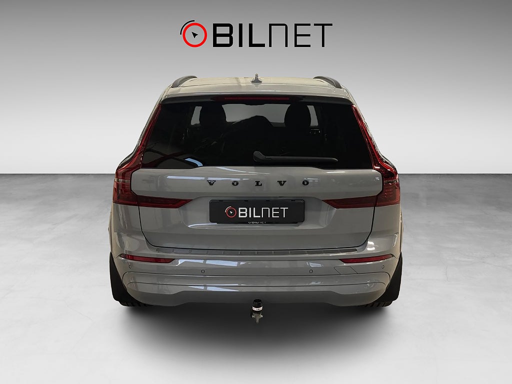 Volvo XC60 Recharge T6 AWD 495mil / 2026 H/K 22" Drag 360 Värmare