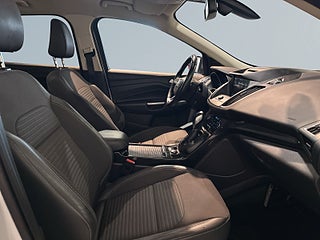 Ford Kuga 2.0 TDCi AWD Powershift Titanium Pvärm Drag Kamera SoV – bild 10