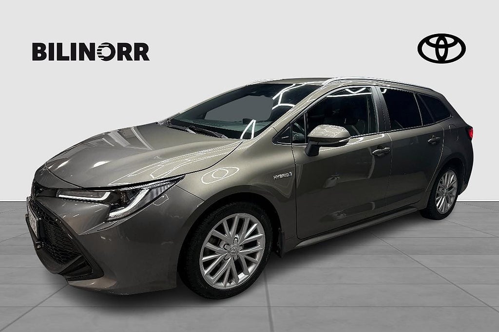 Toyota Corolla 2,0 HYBRID TOURING SPORTS STYLE V-HJUL