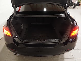 Sedan BMW 520d 22 av 22