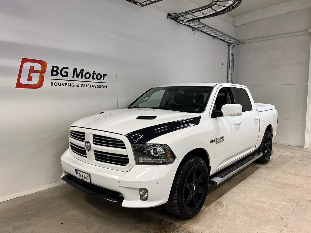 Dodge RAM 1500 Crew Cab 5.7 V8 HEMI 4x4 395hk Luftfjädring