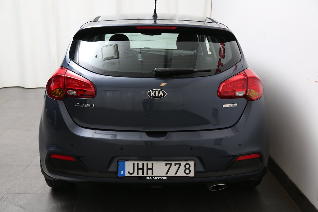 Kia Ceed 1,6 CRDi EX 110hk Eco Comfort 5D Dragkrok 2014