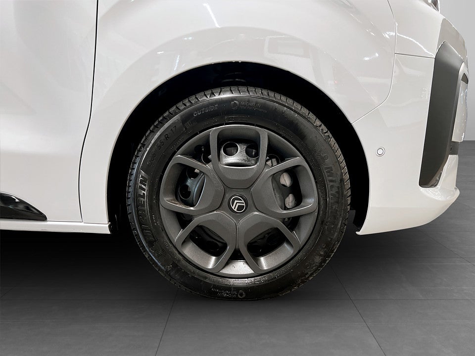 Bild på Citroën SpaceTourer Plus 2.2 BHDi 180hk Aut 9-SITS DUBBLA SKJUTDÖRRAR