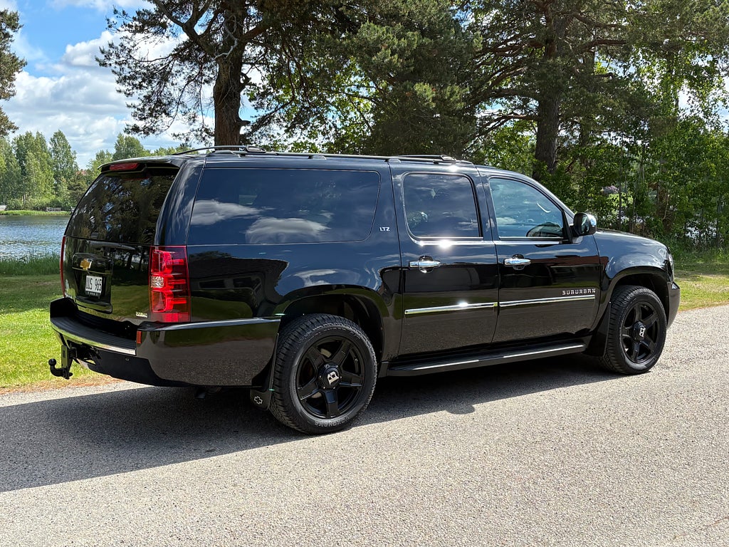 Chevrolet Suburban 1500 LTZ 4WD - AVBET - BYTE -