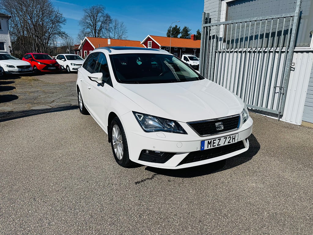 Seat Leon ST 1.5 TGI 130HK STYLE DSG / PANORAMA / DRAG / VÄRMARE