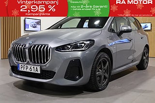 Minibuss BMW 225e 1 av 28