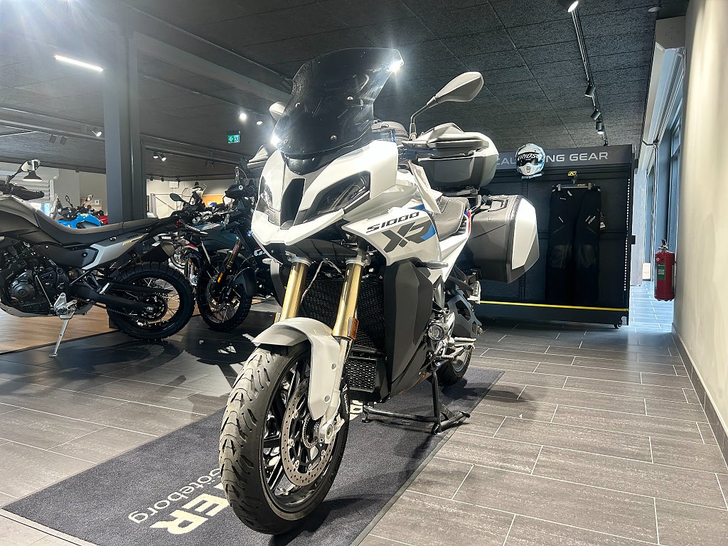 BMW S1000XR /Service Inclusive/3st väskor/Evotech/1260 mil