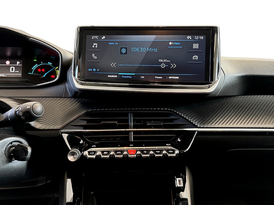 Bild på Peugeot 208 Style Hybrid 100hk Aut CARPLAY BACKSENSORER