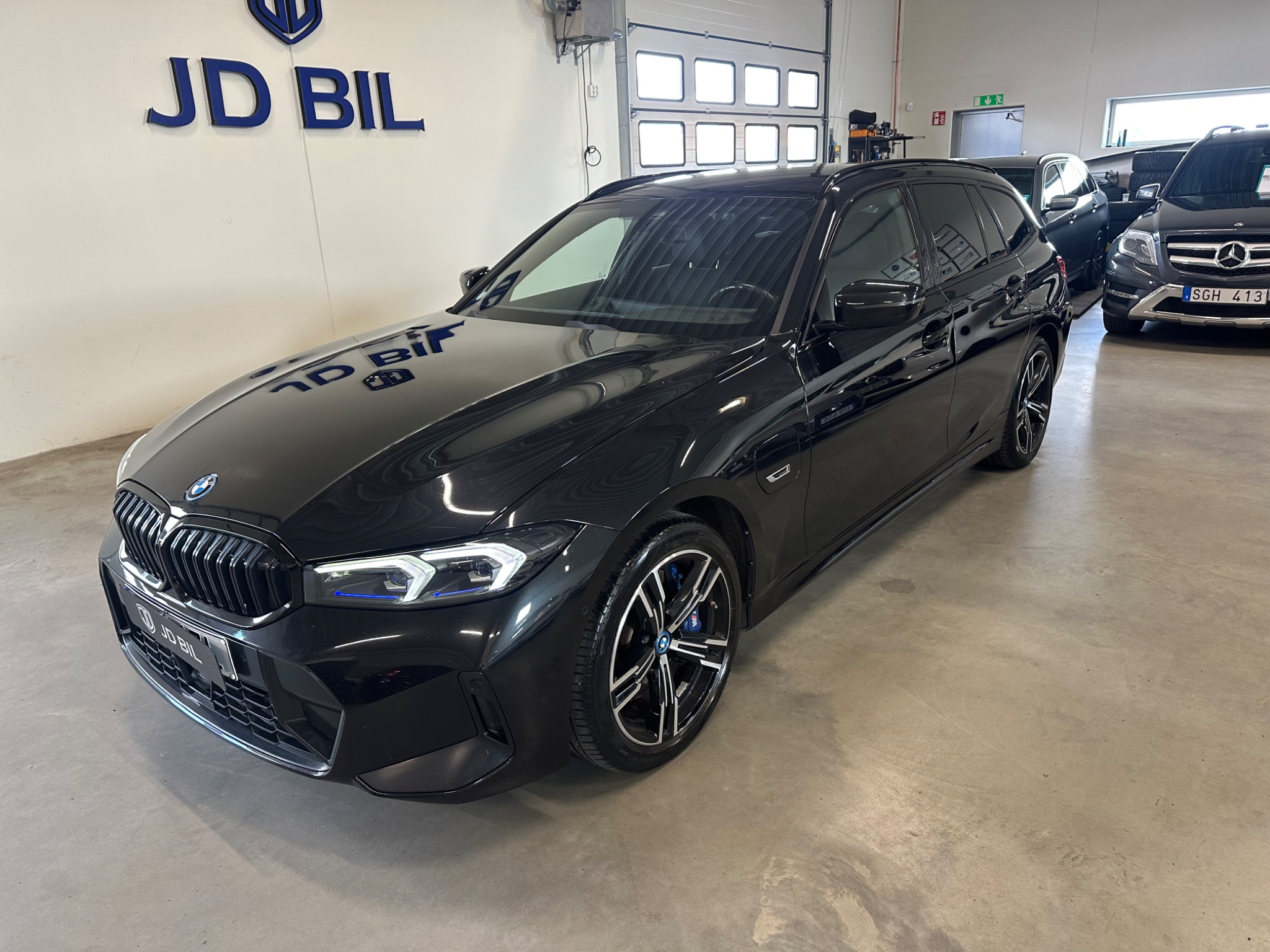 BMW 330e M Sport 2023, bild 7/10