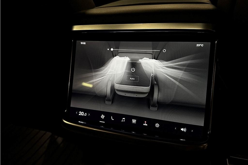 Tesla Model S Model S, 670hk, 2023, YOKE, Pano, Autopilot, MOMS