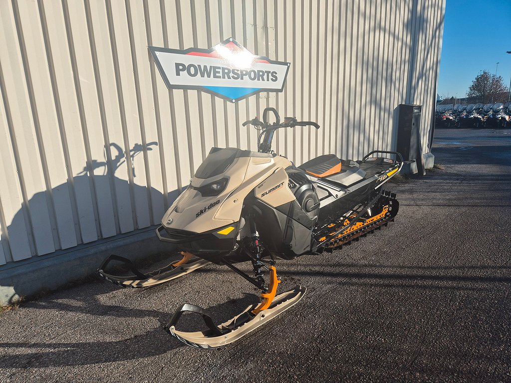 Ski-Doo Summit Adrenaline Edge 146 850 Etec -24 87 Mil