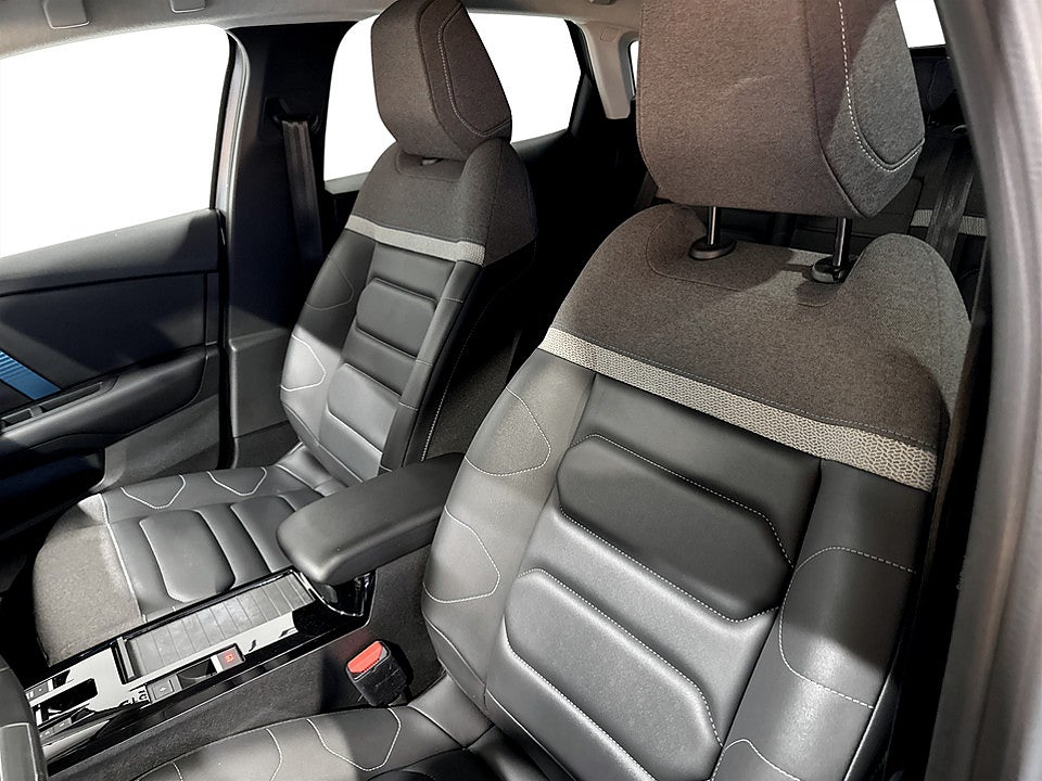 Bild på Citroën e-C4 Shine 50kWh 136hk Aut B-KAMERA CARPLAY