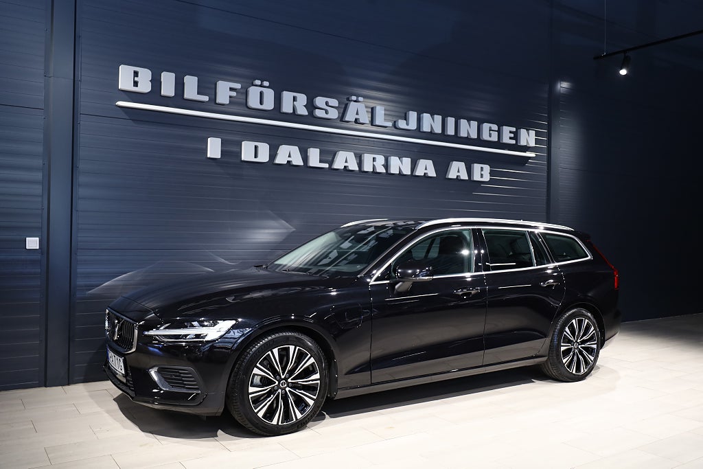 Volvo V60 Recharge T6 AWD Core 350hk