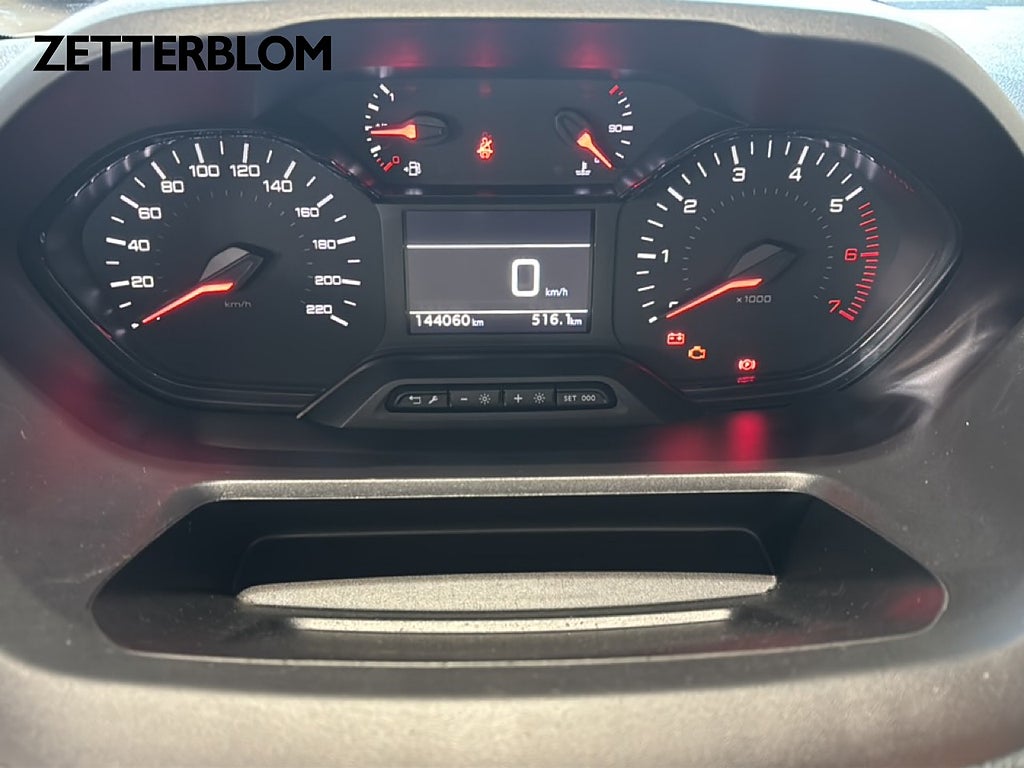 Transportbil - Skåp Peugeot Partner 11 av 14