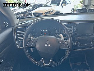 SUV Mitsubishi Outlander 12 av 18