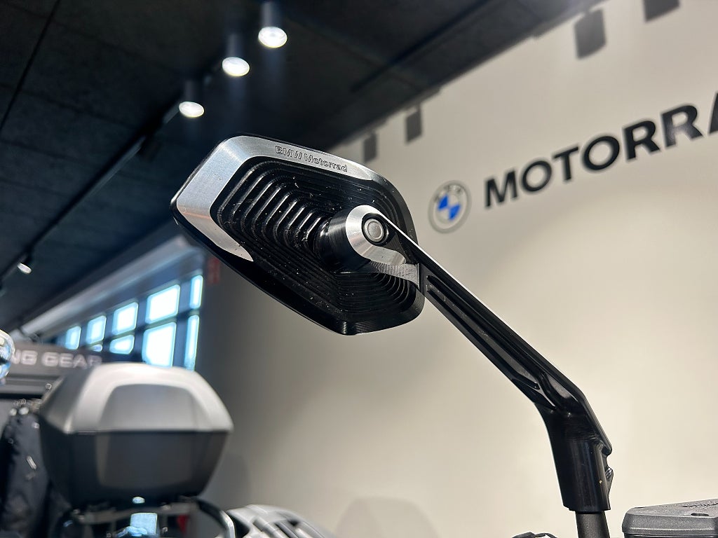 BMW R1250R Opt719/Akra/Kolfiber/Väskor/Hugger