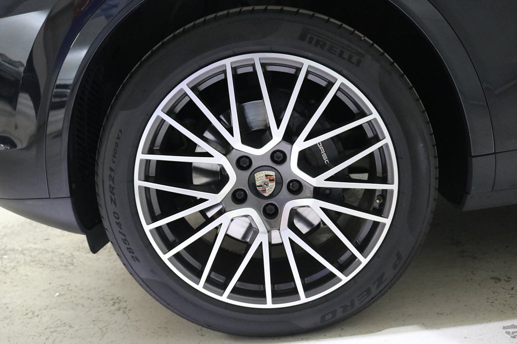 Porsche Cayenne 2020 - miniatyr 20