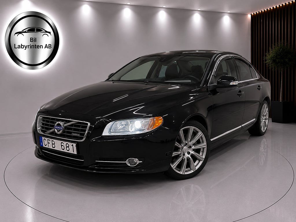 Volvo S80 R-Design / Ny servad / 2.5FT Geartronic Summum Euro 4