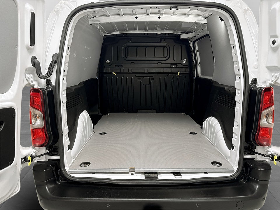 Bild på Opel Combo 130hk Aut L1 - DEMO