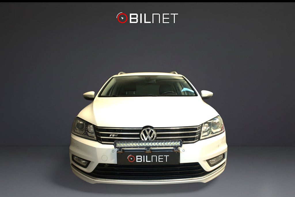 Volkswagen Passat 2.0 TDI 4M GT *3,99%* Premium R-Line Kamera Värmare