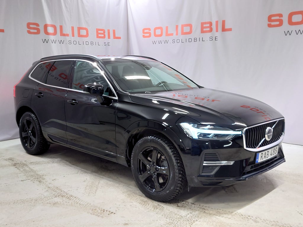 Volvo XC60 B4 AWD Core/Navi/Värmare/V-däck
