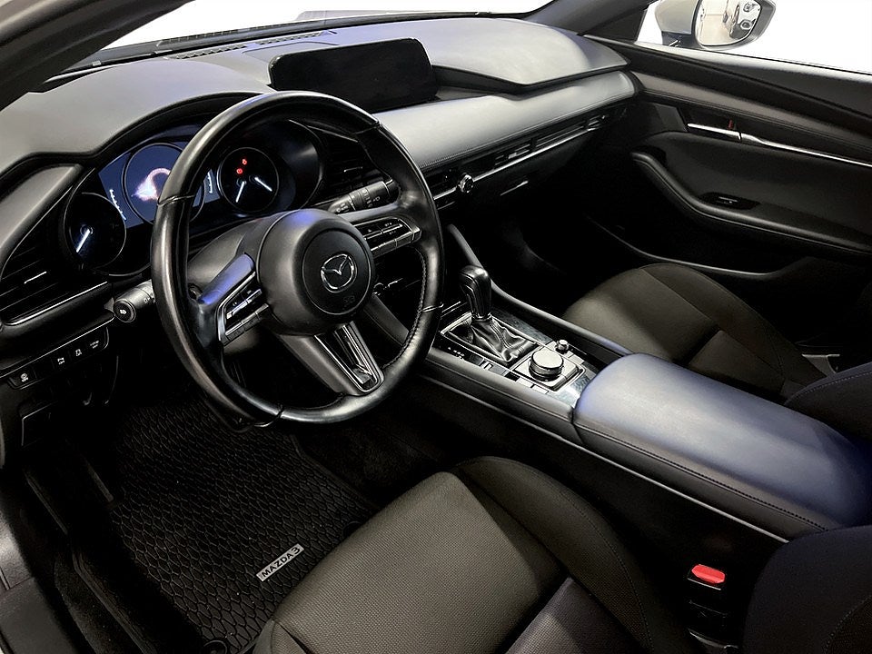 Bild på Mazda 3 Sky 2.0 150hk Aut - B-KAMERA, CARPLAY