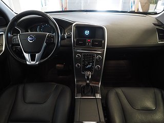 SUV Volvo XC60 14 av 23