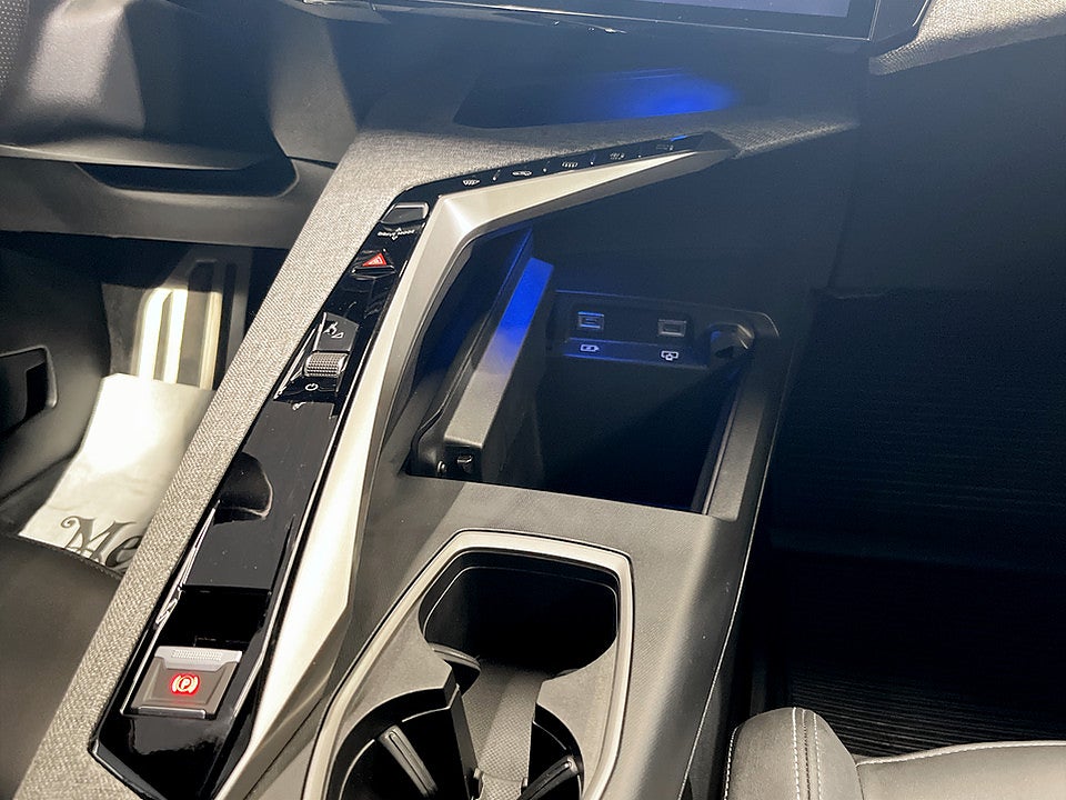 Bild på Peugeot 5008 GT Hybrid 145hk Aut KAMPANJ BRÄNSLE INGÅR