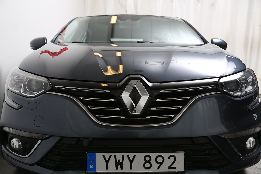 Renault Mégane 1,2 TCe 132hk Aut 5D Navi P-Sensorer Motorvärmare 2018