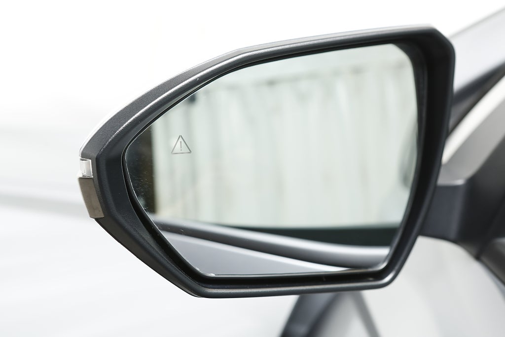 Hyundai Tucson 1.6T MHEV Essential Automat - Vinterhjul & service ingår 2025