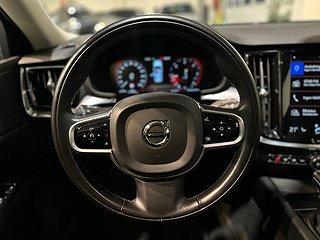 Volvo V60 D3 Momentum Dvärm Rattvärme Elbaklucka Psens SoV