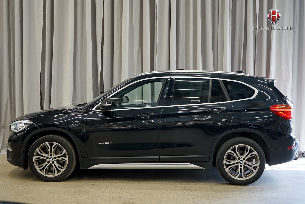 BMW X1 xDrive20d xLine Pano Drag Sportstolar Keyless Metallic