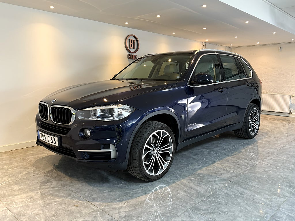 BMW X5 xDrive25d 218HK PANORAMA DRAG HELSKINN RATTVÄRME S+V