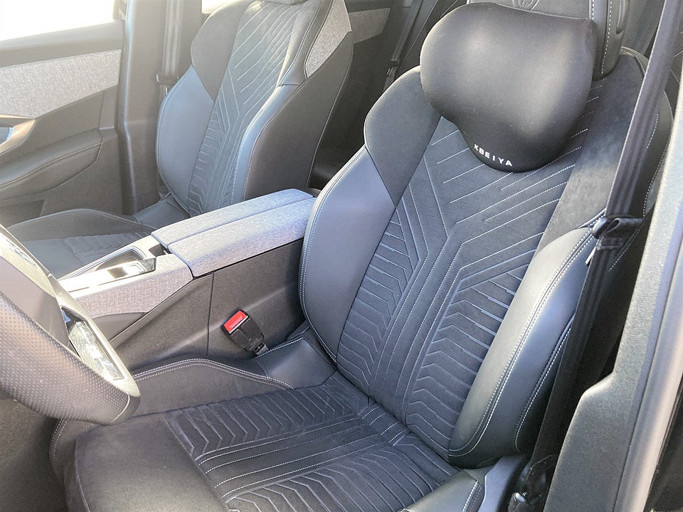 Bild på Peugeot 3008 GT Hybrid 145hk Aut B-KAMERA CARPLAY NAV