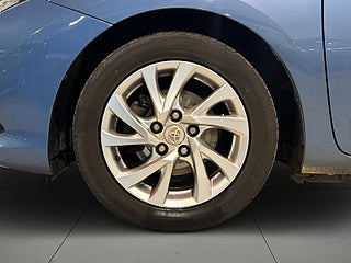 Toyota Auris 1.2 Turbo Active Kamkedja Mvärm Kamera Extraljus SoV – bild 14