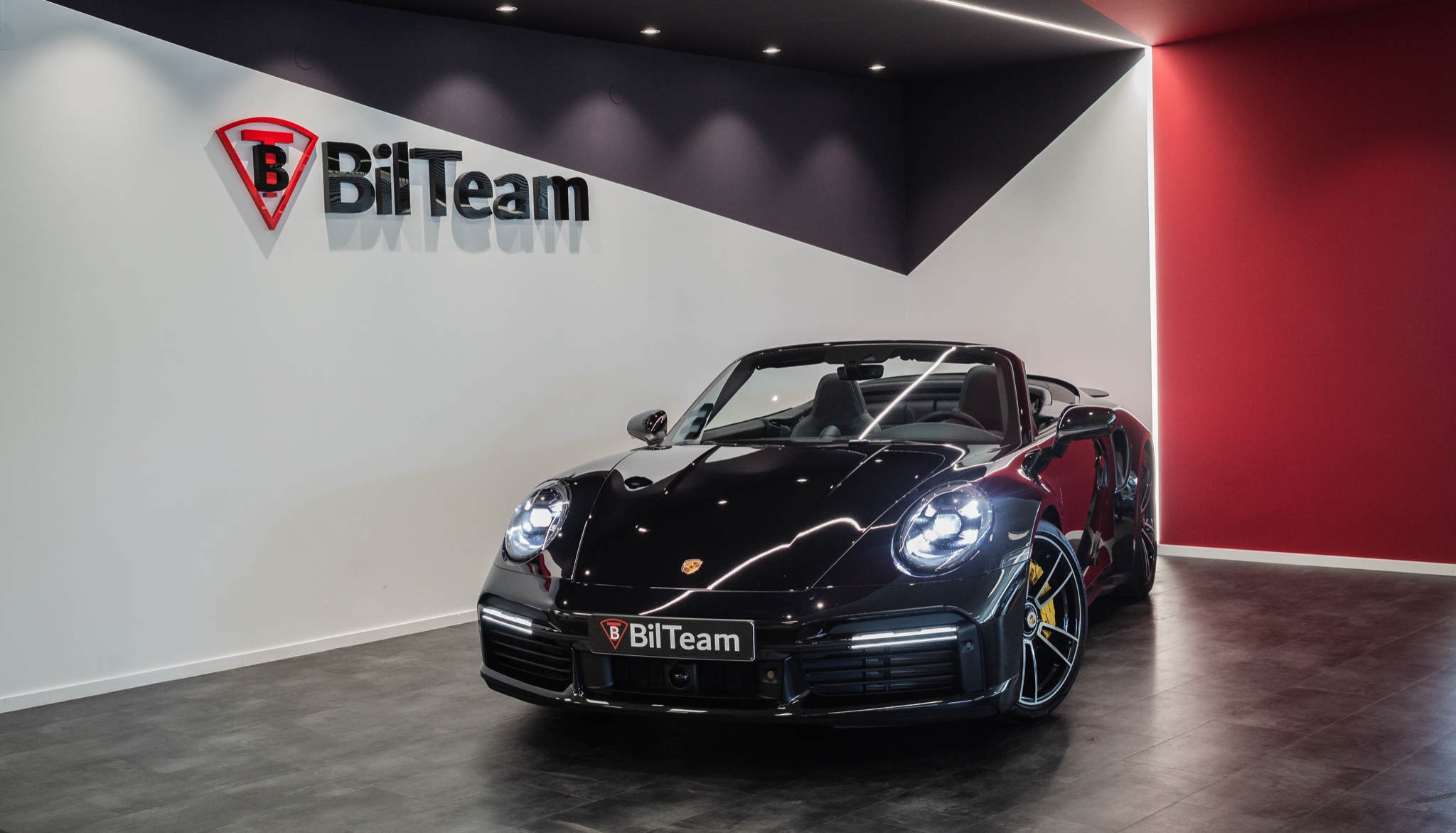 Porsche 911 Turbo S Cabriolet PDK 650hk 2022, photo 3/57