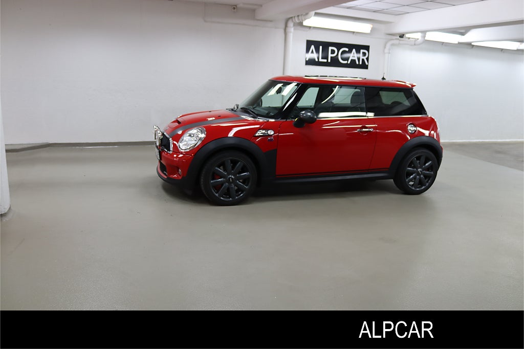 MINI John Cooper Works 1,6 211HK SKIN SOLLUCKA 7800MIL V-HJUL