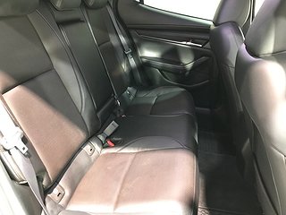 Halvkombi Mazda 3 11 av 20