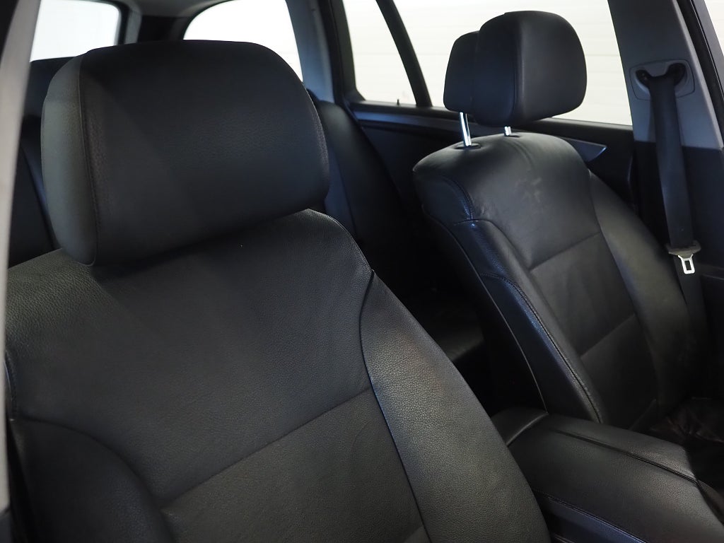 BMW 520i 170hk Touring Comfort Automat Drag P-Sensorer Skinn