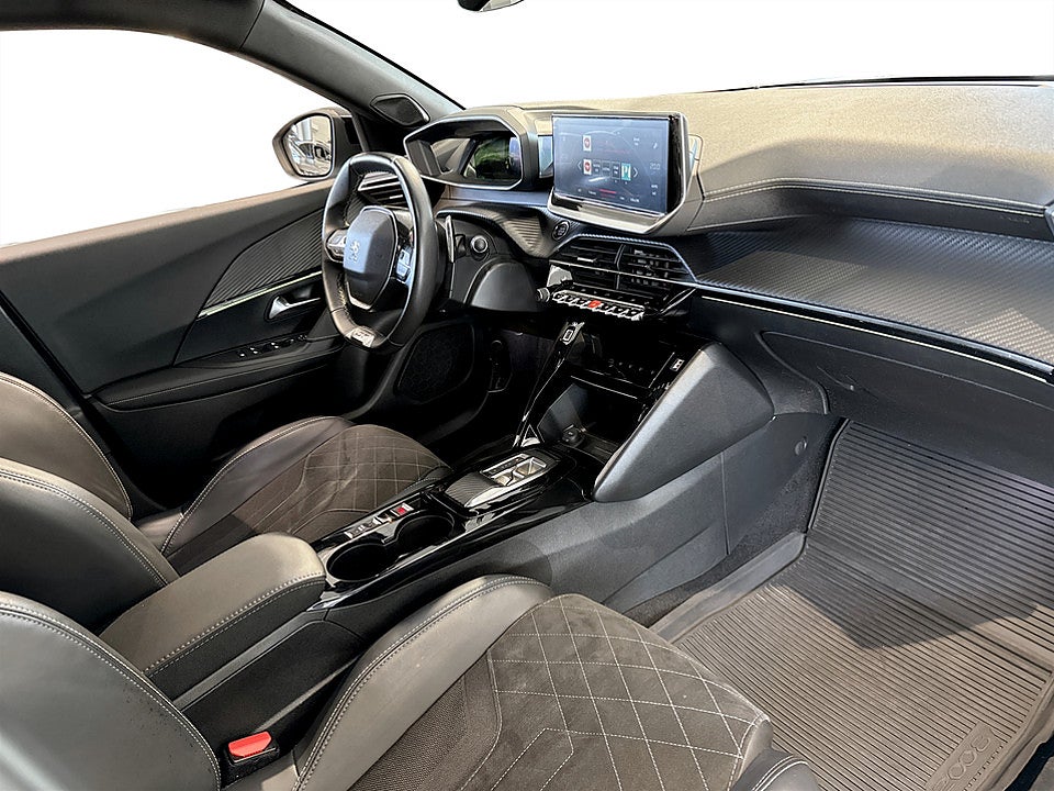 Bild på Peugeot 2008 GT Pack 1.2 PT 130hk Aut B-KAMERA NAVI