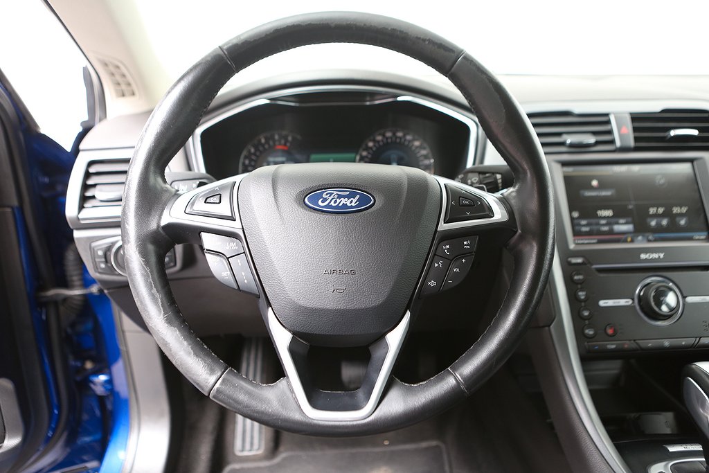 Ford Mondeo 2,0 TDCi 180hk Business Aut 5-D Värmare Drag 2015