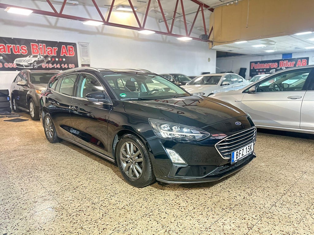 Ford Focus 1.5 EcoBoost SelectShif Titanium Automat Ny Servad 