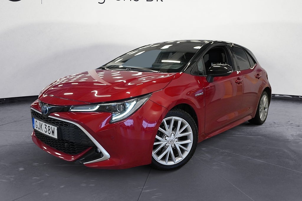 Toyota Corolla 2,95% ränta Hybrid Executive HUD Navi Fartpilot Rattvärme