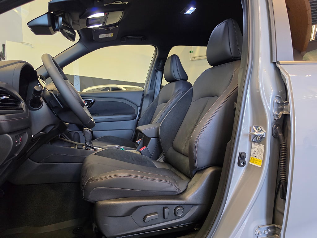 Subaru Forester 2,0 150hk e-Boxer Limited / Skinn / Rattvärme / 360-kam