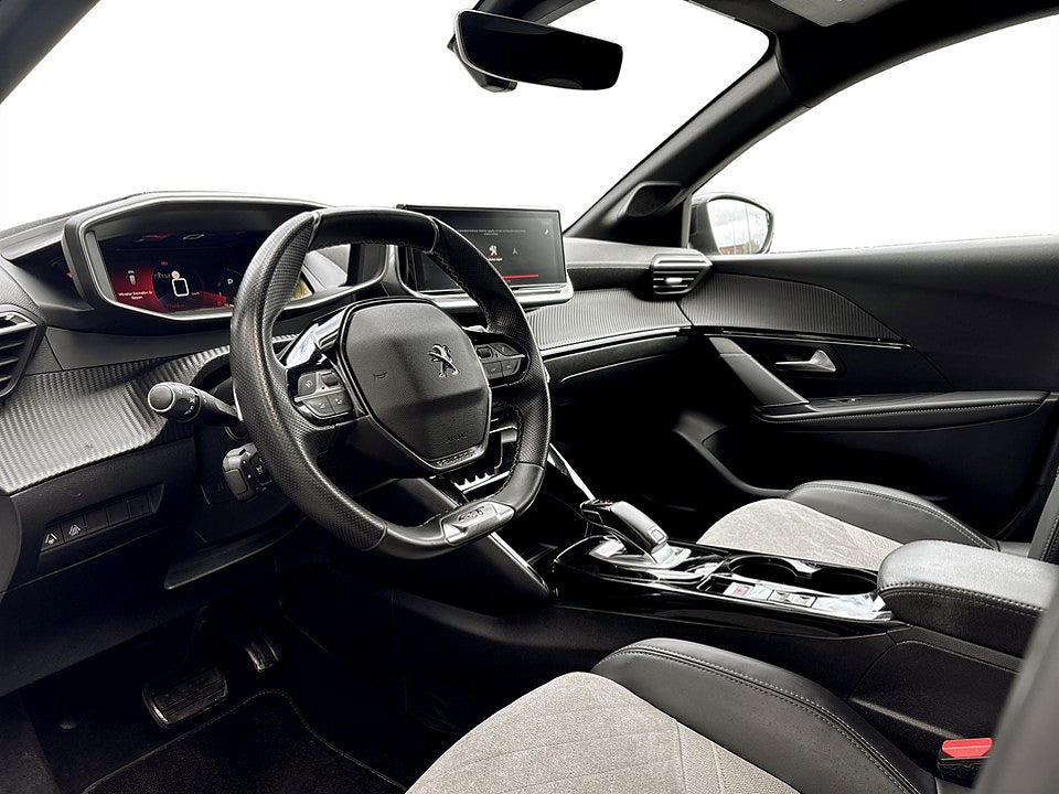 Bild på Peugeot 208 GT Pack 1.2 PT 131hk Aut CARPLAY FARTHÅLLARE