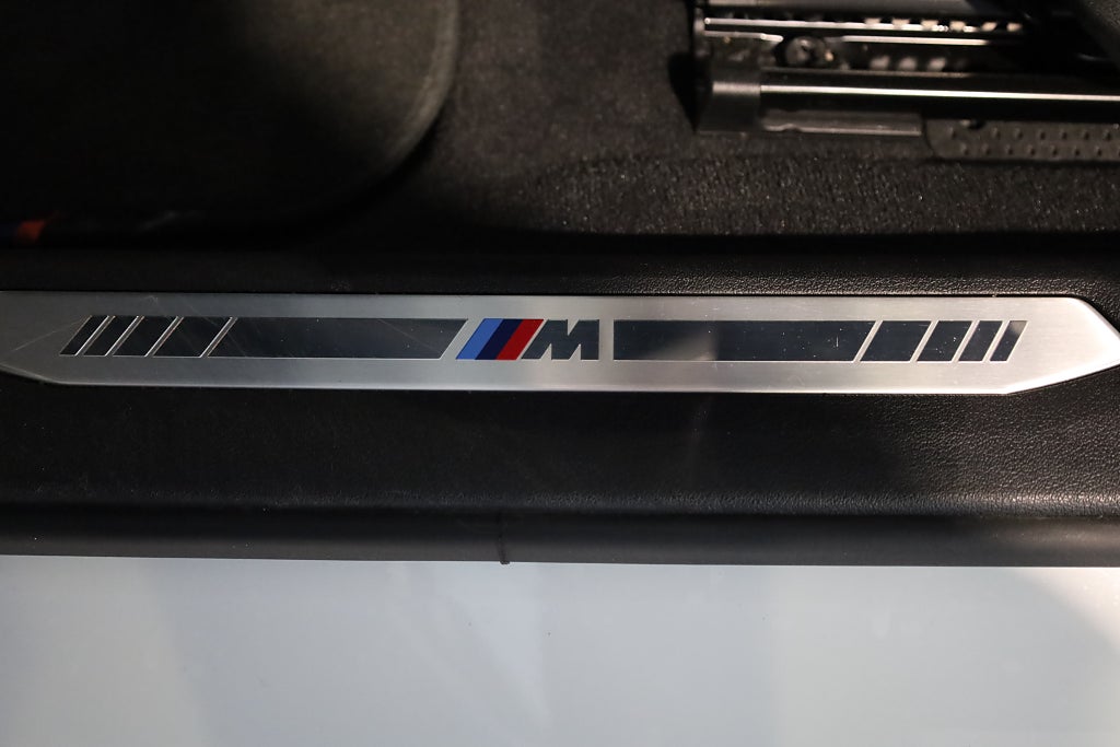 BMW 118I Steptronic M Sport Navi PDC CarPlay Rattvärme Laptimer 2022