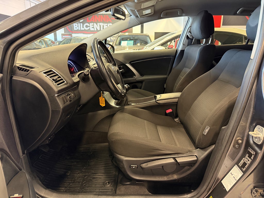 Toyota Avensis 2013 - miniatyr 10