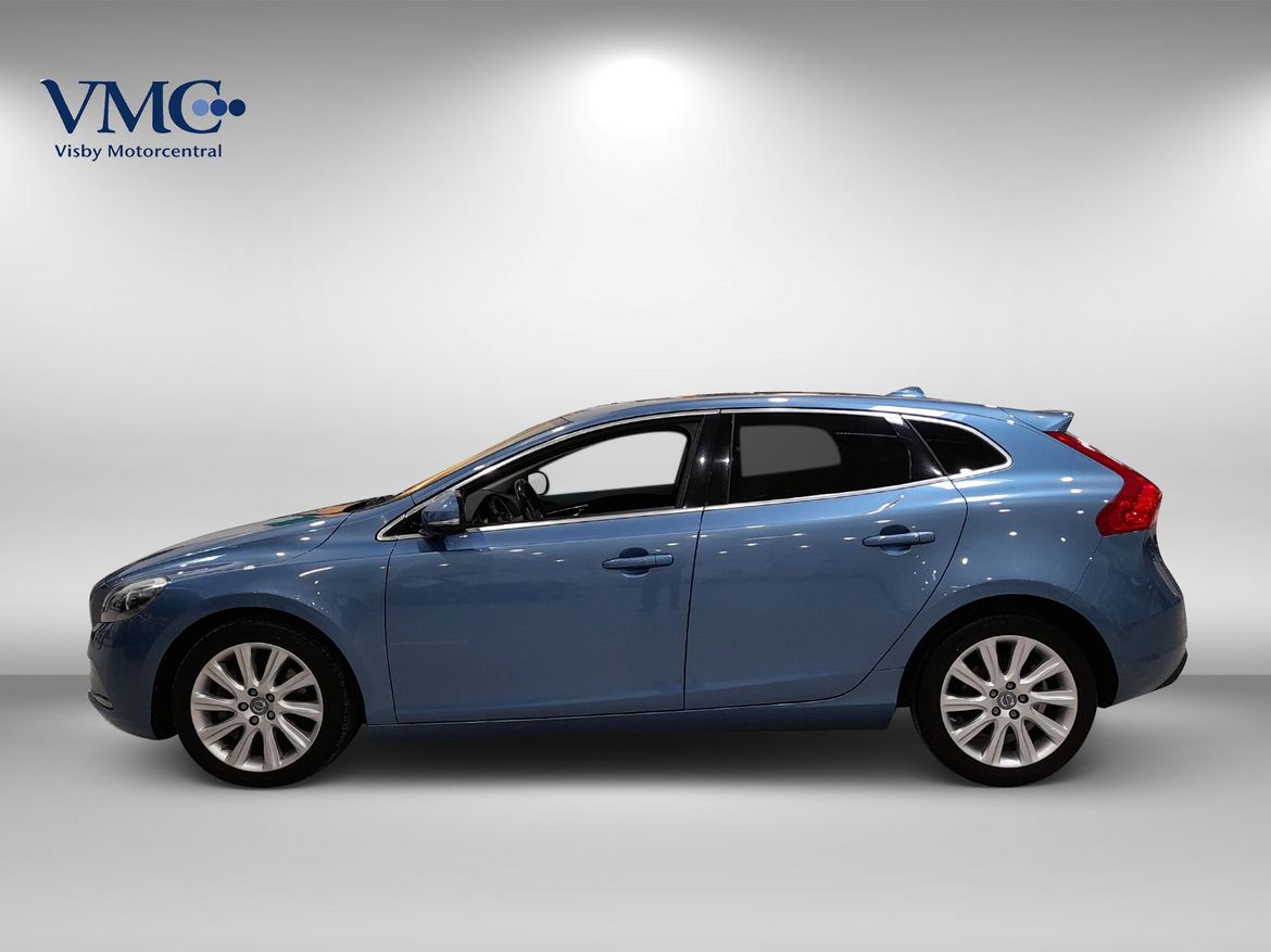 Volvo V40 D4 Momentum 2015, bild 2/10
